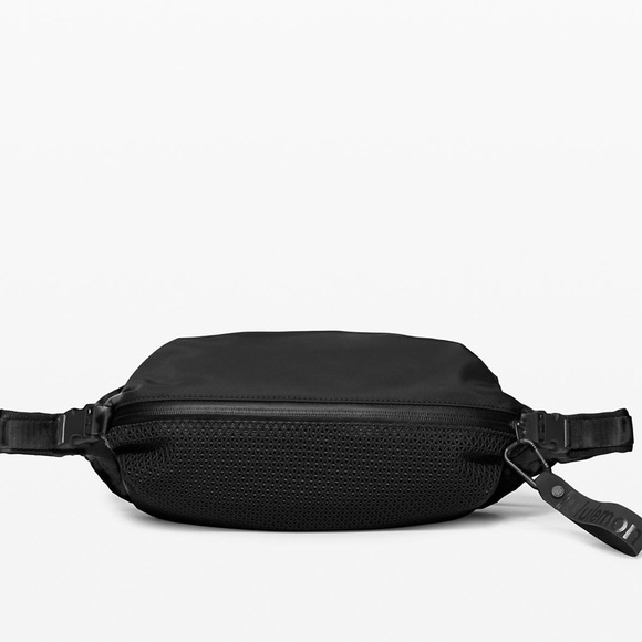 NWT lululemon All Hours Belt Bag - Picture 4 of 14